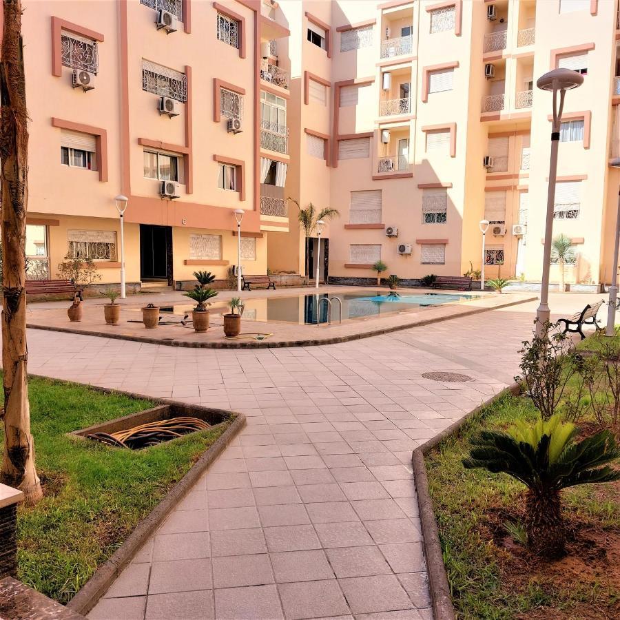 Appartement Pour Familles En Residence Avec Piscine Et Wifi Marakeş Dış mekan fotoğraf