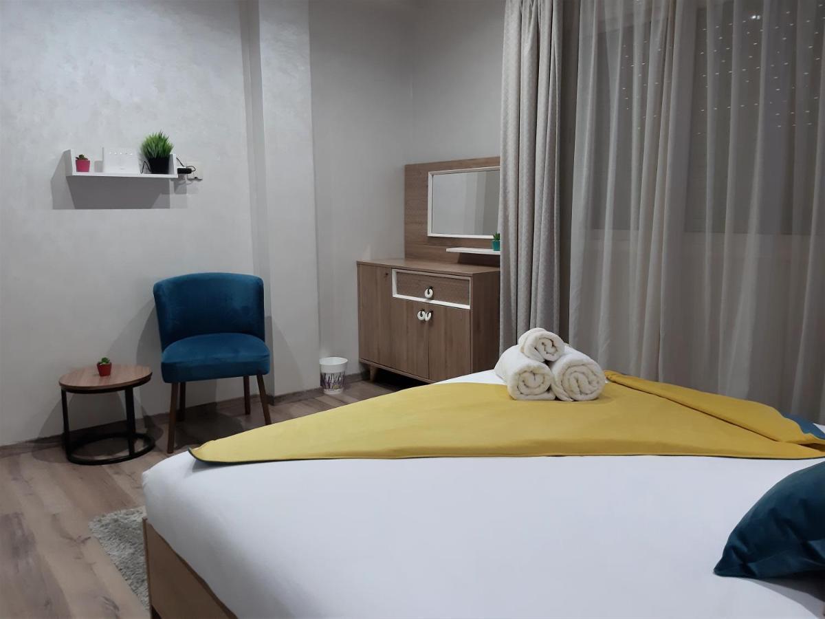 Appartement Pour Familles En Residence Avec Piscine Et Wifi Marakeş Dış mekan fotoğraf